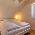 Reetdachhaus Duenenstieg Reetdachhaus Duenenstieg Acht