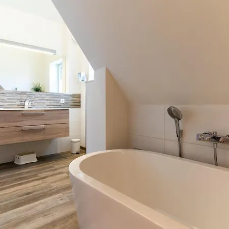 Reetdachhaus Duenenstieg Reetdachhaus Duenenstieg Acht 펜션 *