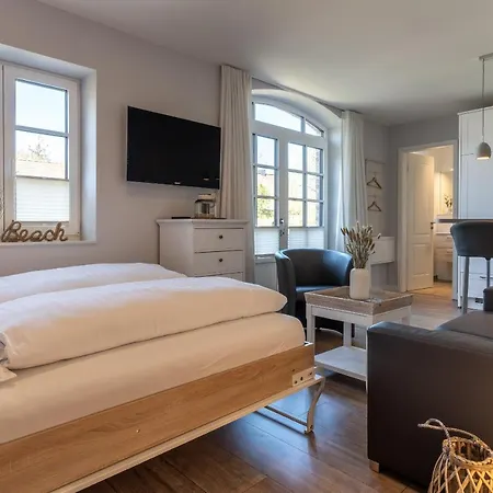 Reetdachhaus Duenenstieg Reetdachhaus Duenenstieg Acht *