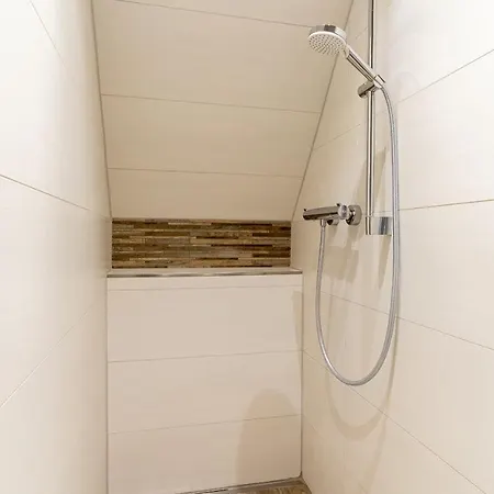 Reetdachhaus Duenenstieg Reetdachhaus Duenenstieg Acht