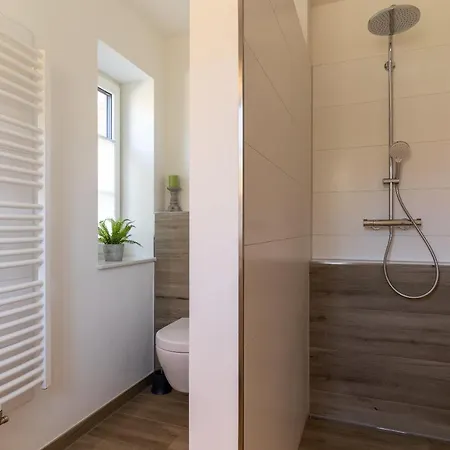 펜션 Reetdachhaus Duenenstieg Reetdachhaus Duenenstieg Acht *